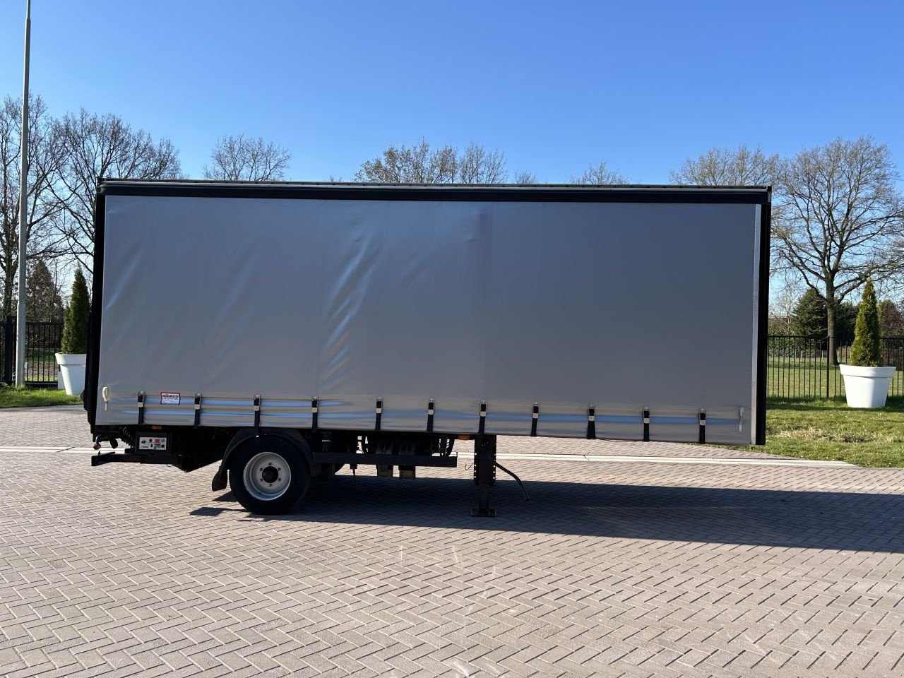 PKW-Anhänger des Typs Sonstige be oplegger schuifzeilen 5.5 ton laadklep 1000 kg, Gebrauchtmaschine in Putten (Bild 3)