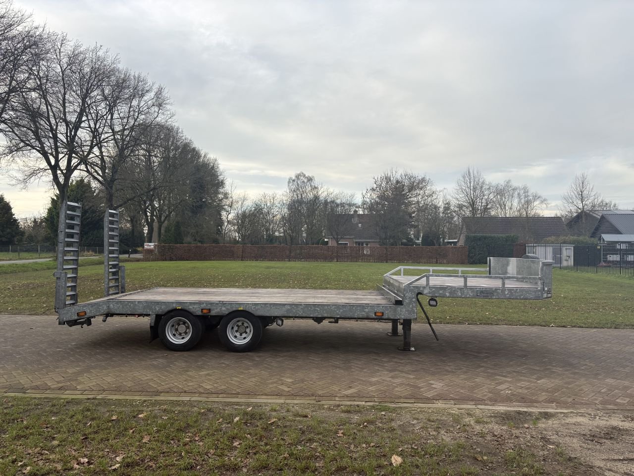 PKW-Anhänger des Typs Sonstige be oplegger semi dieplader 8 ton Veldhuizen, Gebrauchtmaschine in Putten (Bild 1)