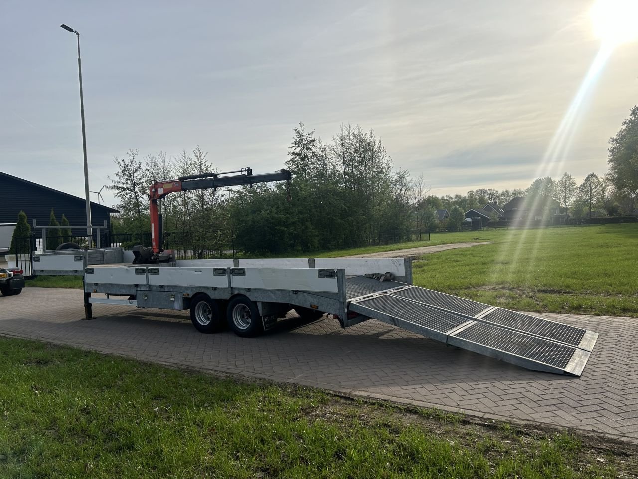 PKW-Anhänger des Typs Sonstige Be oplegger semi dieplader KUIPER kraan en klep opvouwbaar, Gebrauchtmaschine in Putten (Bild 2)