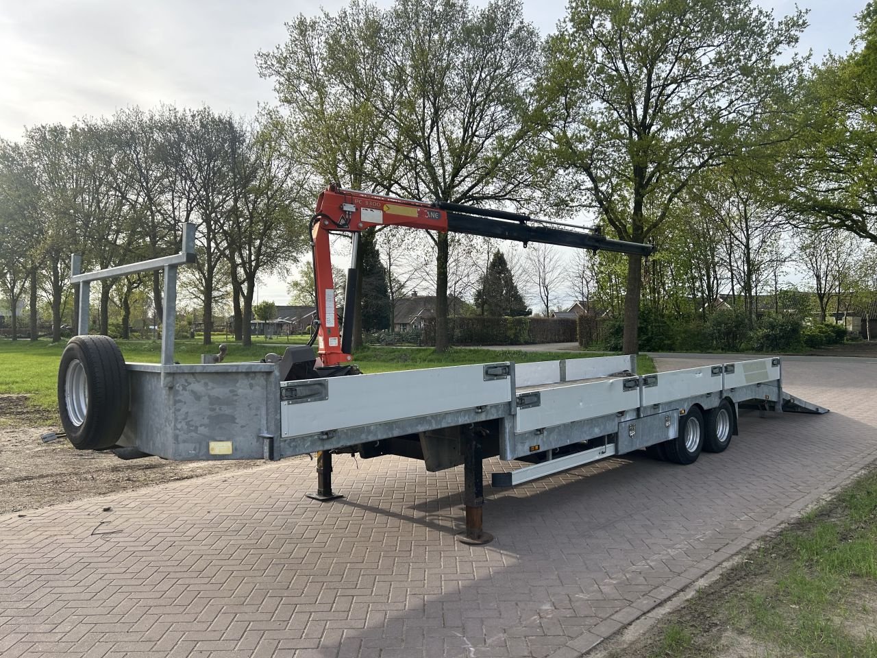 PKW-Anhänger des Typs Sonstige Be oplegger semi dieplader KUIPER kraan en klep opvouwbaar, Gebrauchtmaschine in Putten (Bild 3)