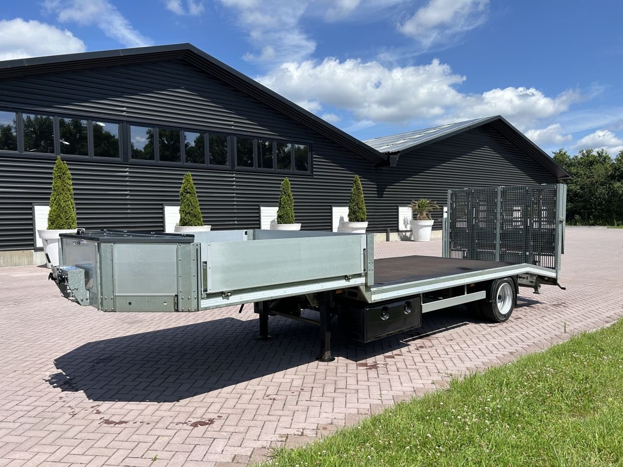PKW-Anhänger of the type Sonstige Be oplegger Semi Dieplader VF oprij klep elektrische (2020), Gebrauchtmaschine in Putten (Picture 3)