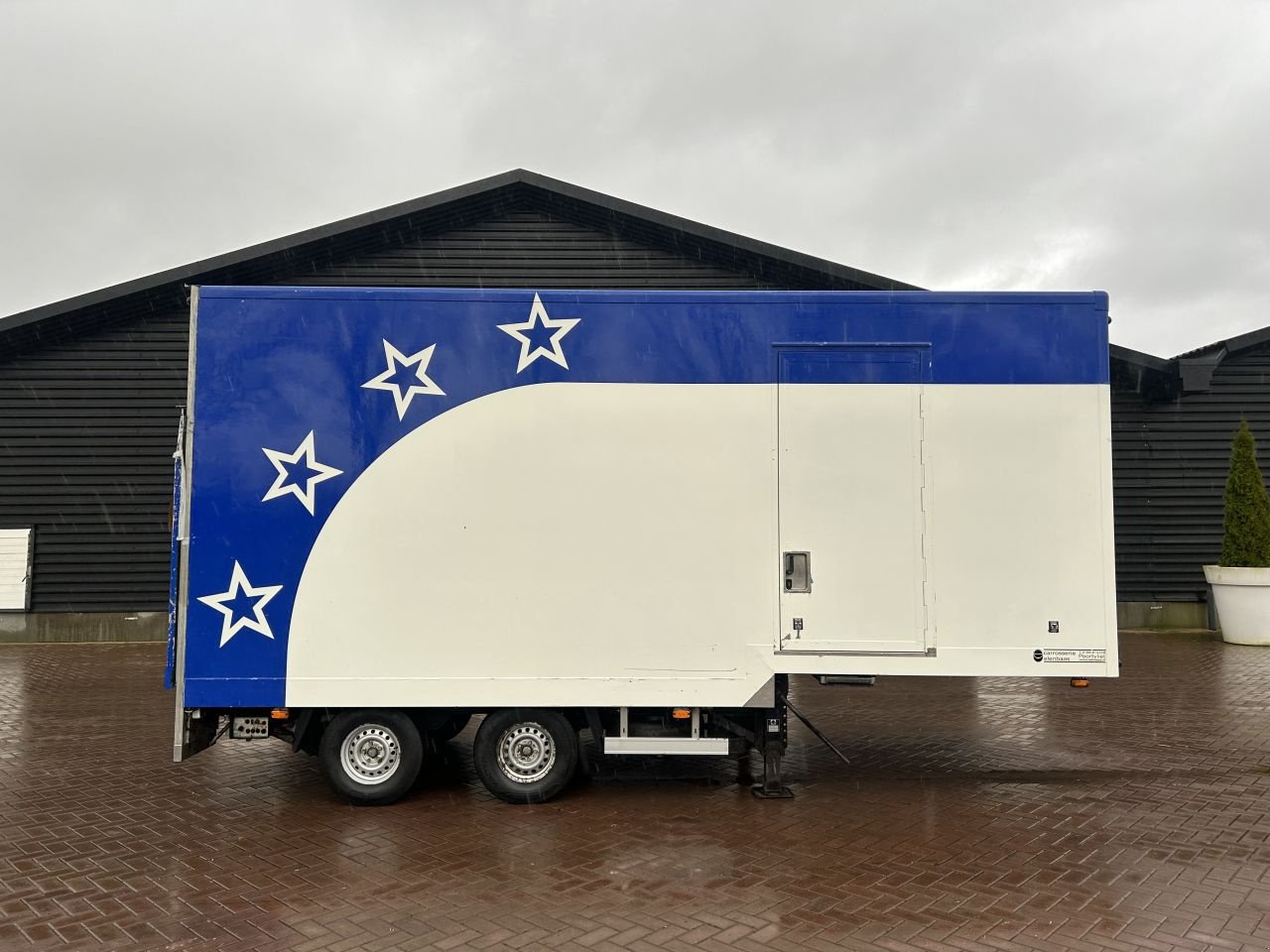 PKW-Anhänger tipa Sonstige be oplegger TRACON UDEN be oplegger TRACON UDEN 5 ton met laadklep 1000 kg, Gebrauchtmaschine u Putten (Slika 1)