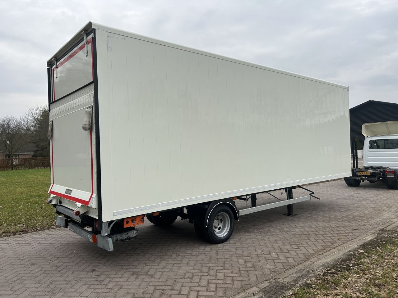 PKW-Anhänger typu Sonstige be oplegger VELDHUIZEN 5 ton met laadklep 750 kg 2017, Gebrauchtmaschine v Putten (Obrázek 7)