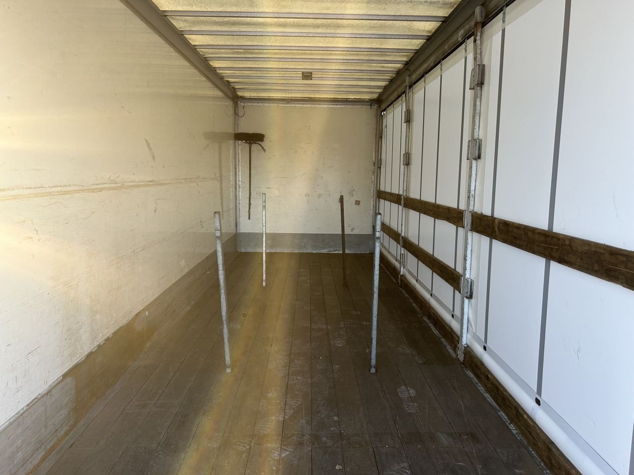 PKW-Anhänger typu Sonstige be oplegger VELDHUIZEN 5.5 ton be oplegger VELDHUIZEN 5.5 ton schuifzeilen 750 kg laadklep, Gebrauchtmaschine v Putten (Obrázek 10)