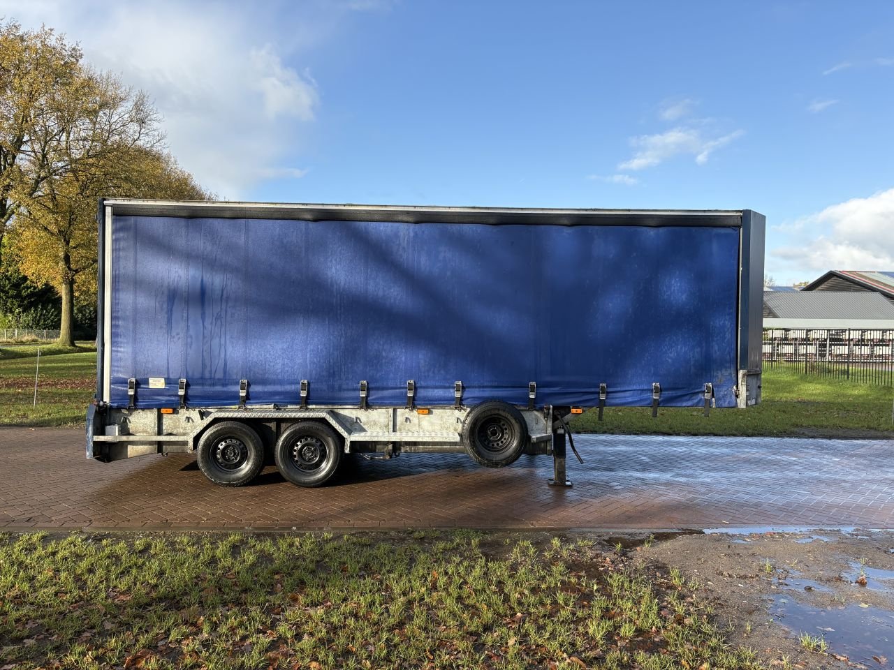 PKW-Anhänger des Typs Sonstige be oplegger veldhuizen 5.6 ton kuip met schuifzeilen, Gebrauchtmaschine in Putten (Bild 2)