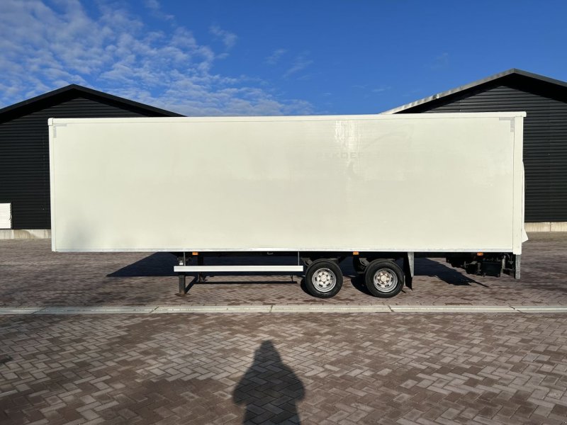 PKW-Anhänger des Typs Sonstige be oplegger veldhuizen 8 ton be oplegger veldhuizen 8 ton met laadklep 750 kg, Gebrauchtmaschine in Putten (Bild 1)