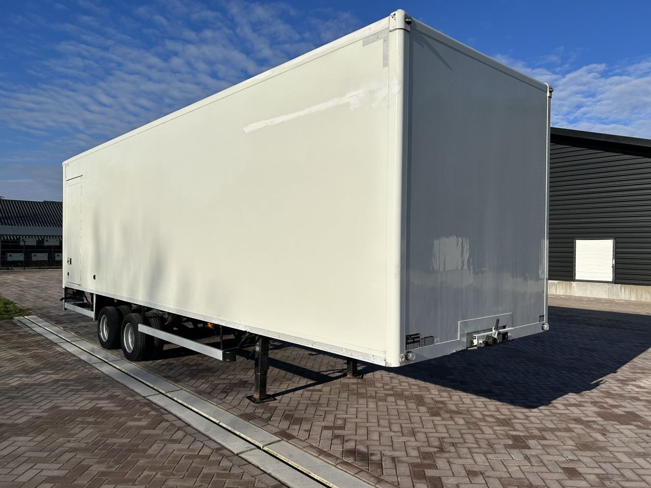 PKW-Anhänger des Typs Sonstige be oplegger veldhuizen 8 ton be oplegger veldhuizen 8 ton met laadklep 750 kg, Gebrauchtmaschine in Putten (Bild 4)