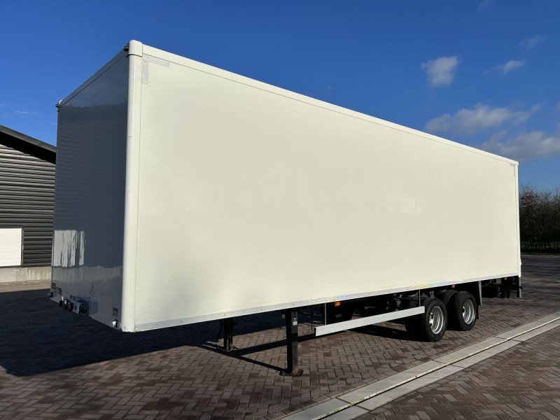 PKW-Anhänger tip Sonstige be oplegger veldhuizen 8 ton met laadklep 750 kg, Gebrauchtmaschine in Putten (Poză 1)