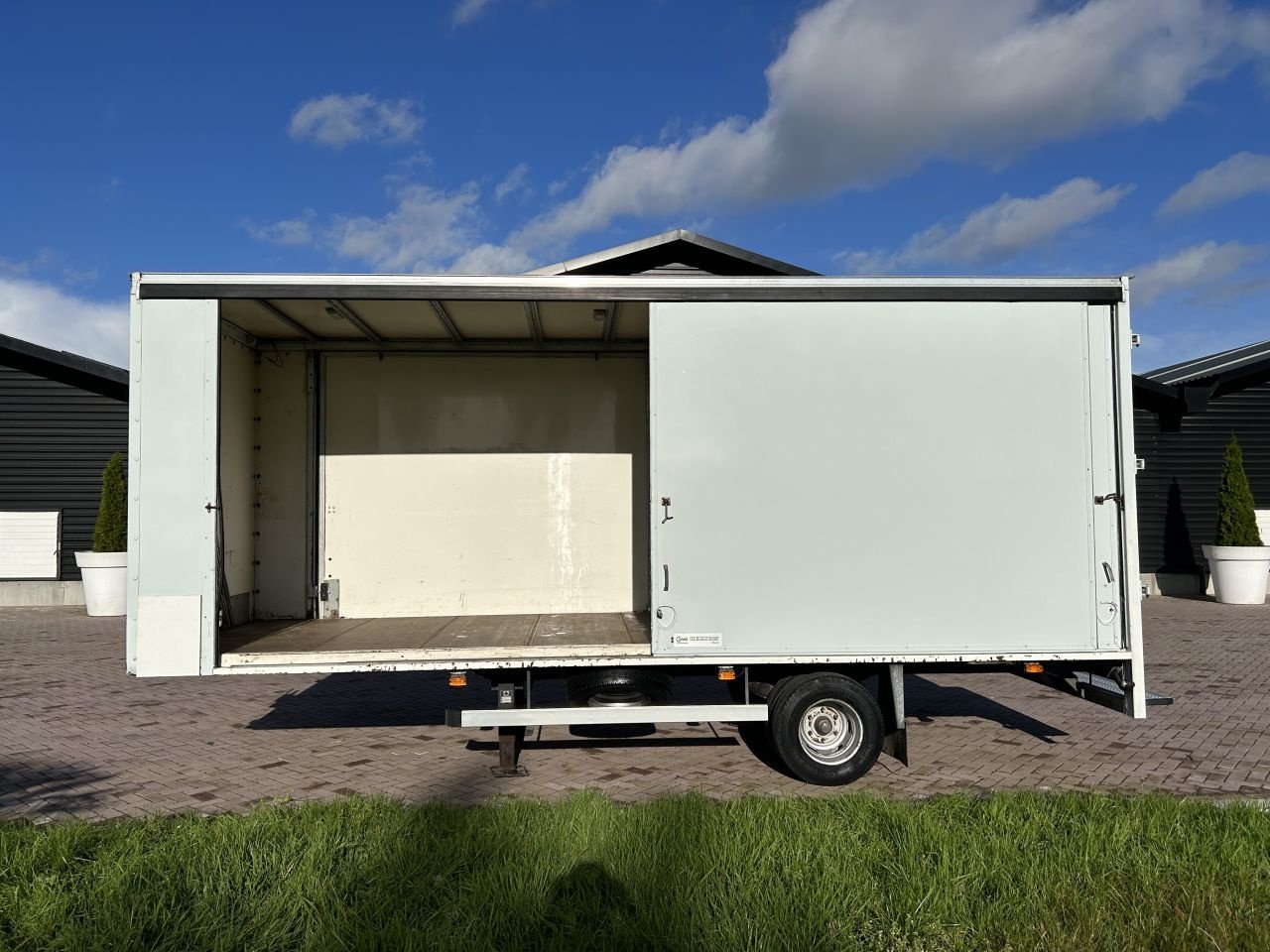 PKW-Anhänger Türe ait Sonstige be oplegger Veldhuizen be oplegger Veldhuizen 7.5 ton schuifdeuren, Gebrauchtmaschine içinde Putten (resim 3)