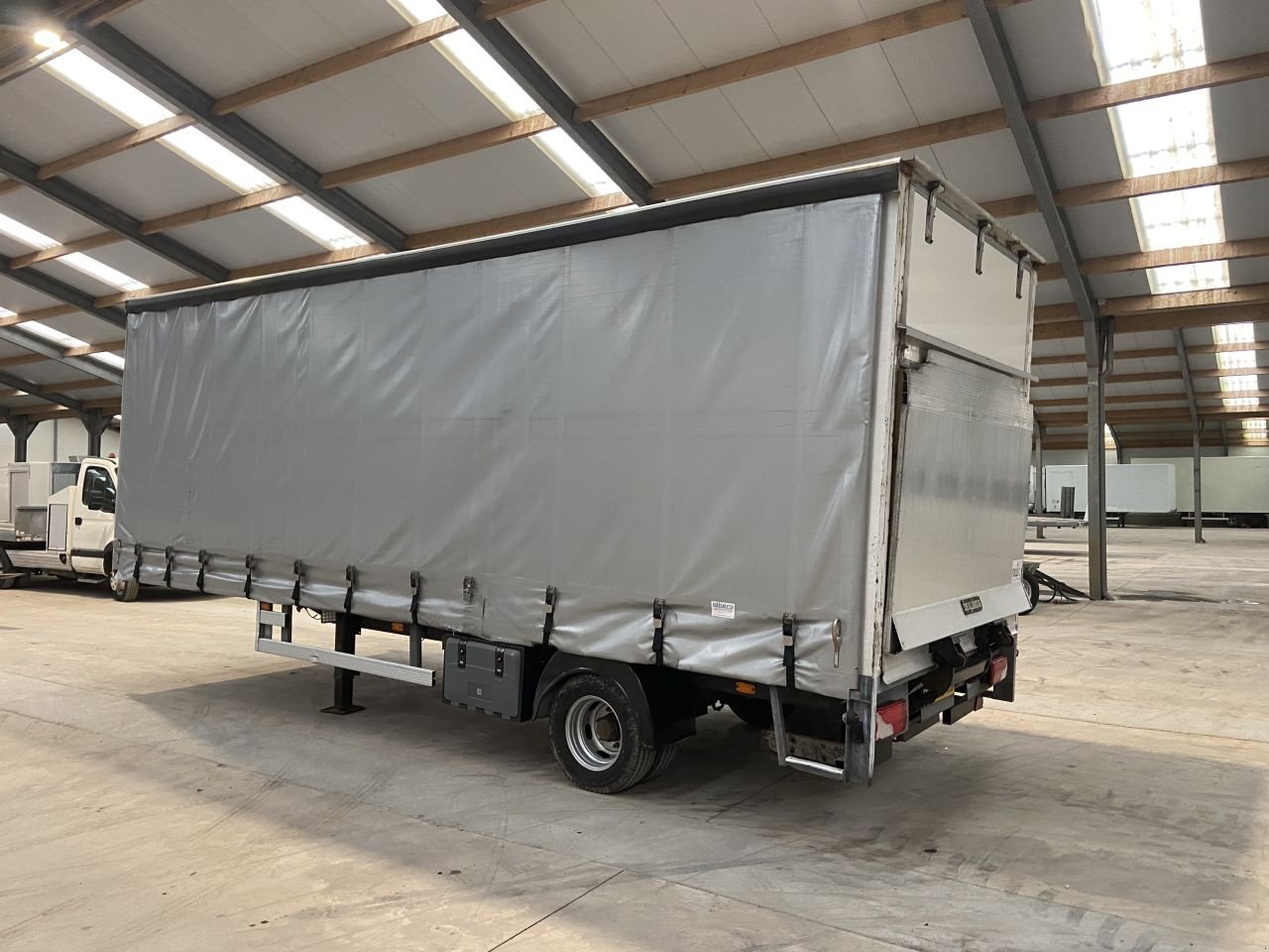 PKW-Anhänger des Typs Sonstige be oplegger veldhuizen be oplegger veldhuizen schuifzeilen hollandia laadklep, Gebrauchtmaschine in Putten (Bild 5)