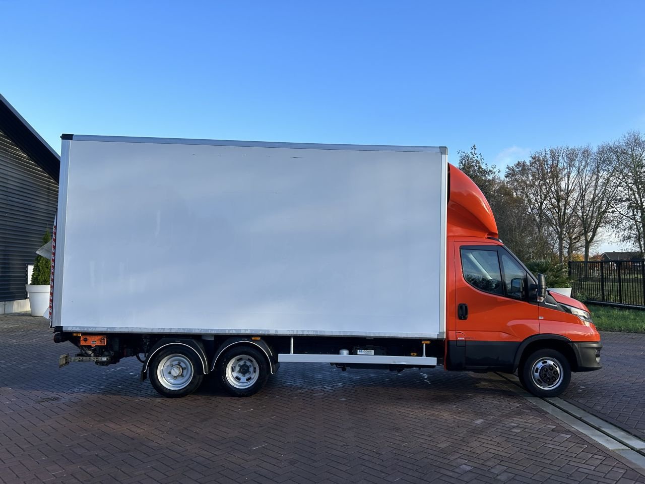 PKW-Anhänger des Typs Sonstige be trekker 7 ton Iveco Daily be trekker 7 ton Iveco Daily 40c18 Clixtar met laadklep 1000, Gebrauchtmaschine in Putten (Bild 3)