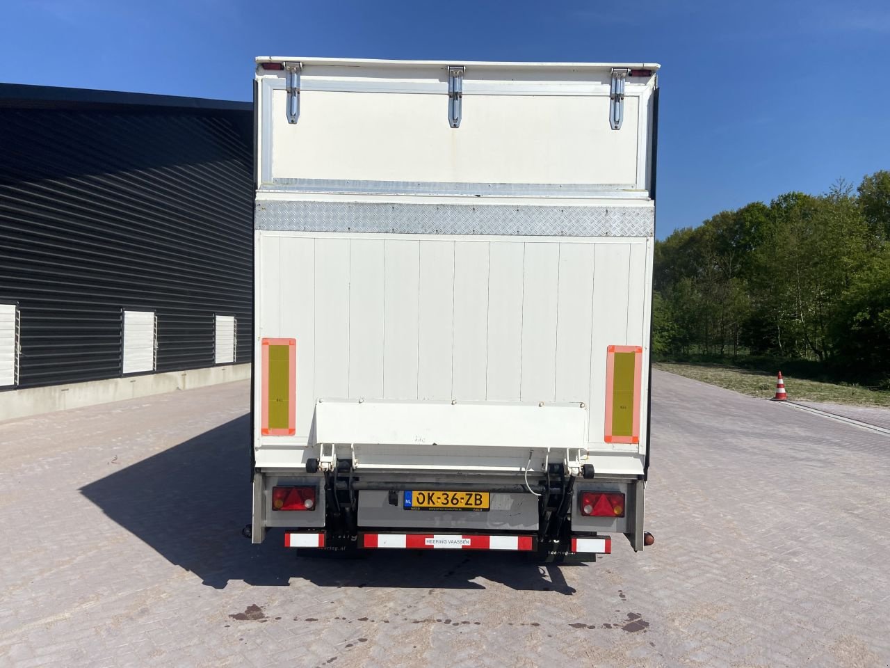 PKW-Anhänger tip Sonstige be trekker iveco 35c17 be trekker iveco 35c17 jeep-as combinatie, Gebrauchtmaschine in Putten (Poză 9)