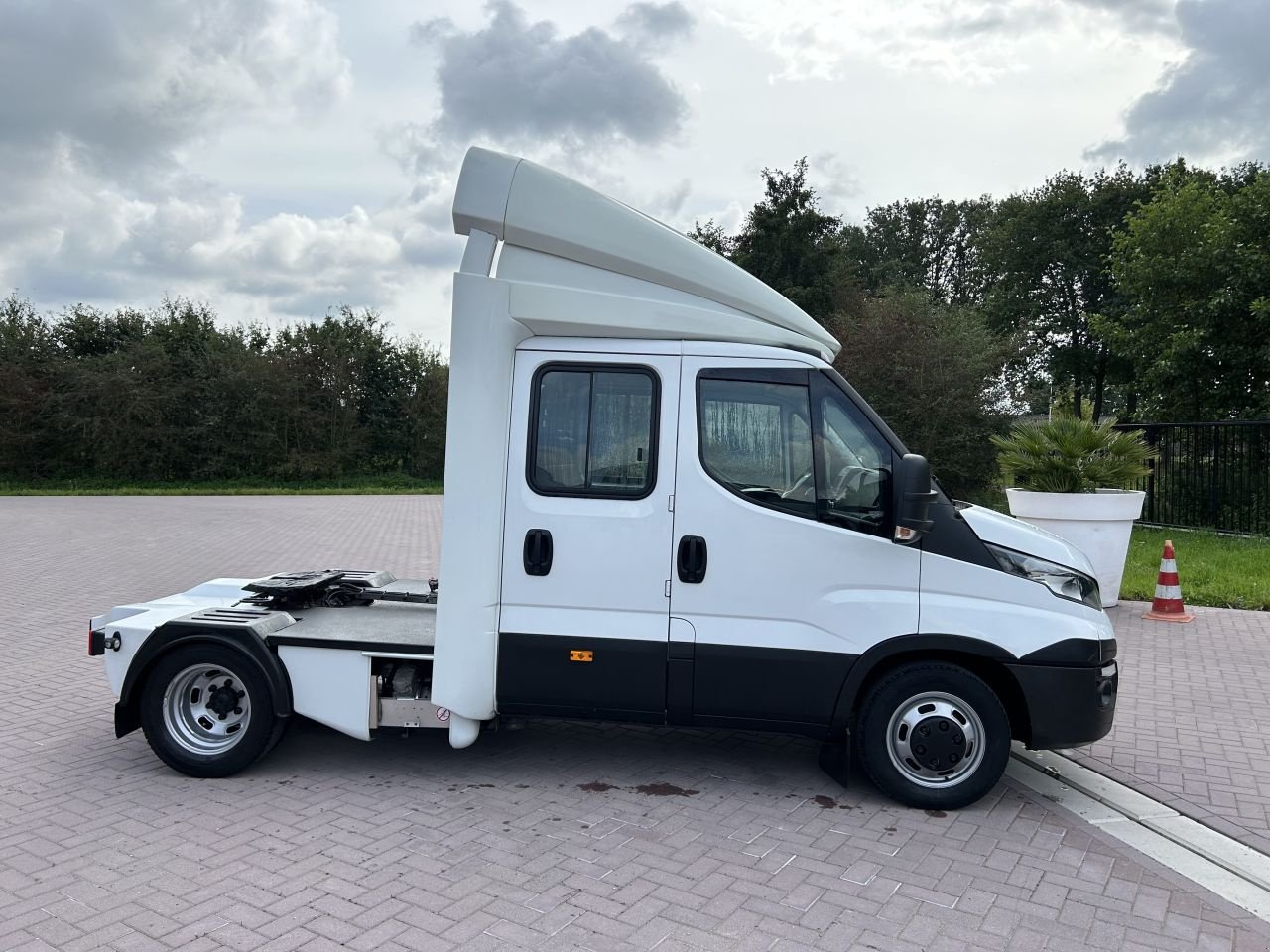 PKW-Anhänger tipa Sonstige be trekker Iveco 40C21 Hi Matic be trekker Iveco 40C21 Hi Matic 40C21 Hi Matic automaat euro 5, Gebrauchtmaschine u Putten (Slika 4)