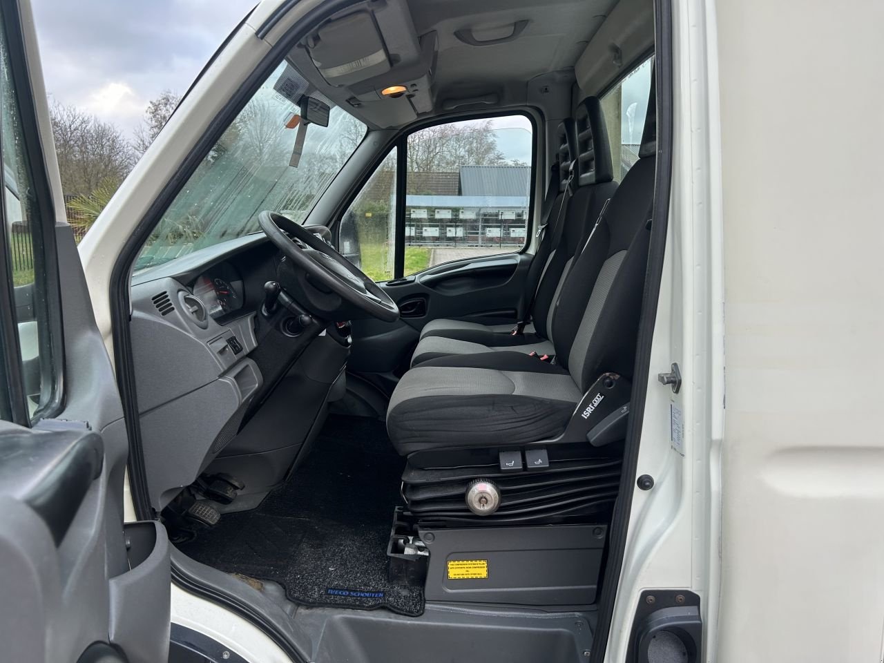 PKW-Anhänger typu Sonstige BE trekker Iveco Daily 35C21 BE trekker Iveco Daily 35C21 pto voor Kracht stroom, Gebrauchtmaschine v Putten (Obrázek 11)