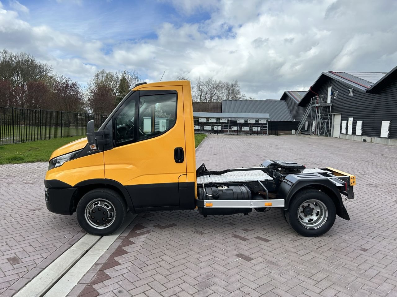 PKW-Anhänger des Typs Sonstige be trekker Iveco Daily 40C17 (23 be trekker Iveco Daily 40C17 (23 autonoom geremd 8005 kg, Gebrauchtmaschine in Putten (Bild 4)