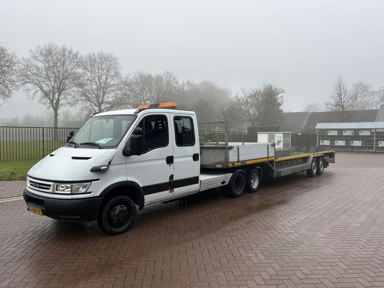 PKW-Anhänger typu Sonstige be trekker Iveco Daily 40C17 be trekker Iveco Daily 40C17 be oplegger kuip met knikvloer, Gebrauchtmaschine v Putten (Obrázek 4)