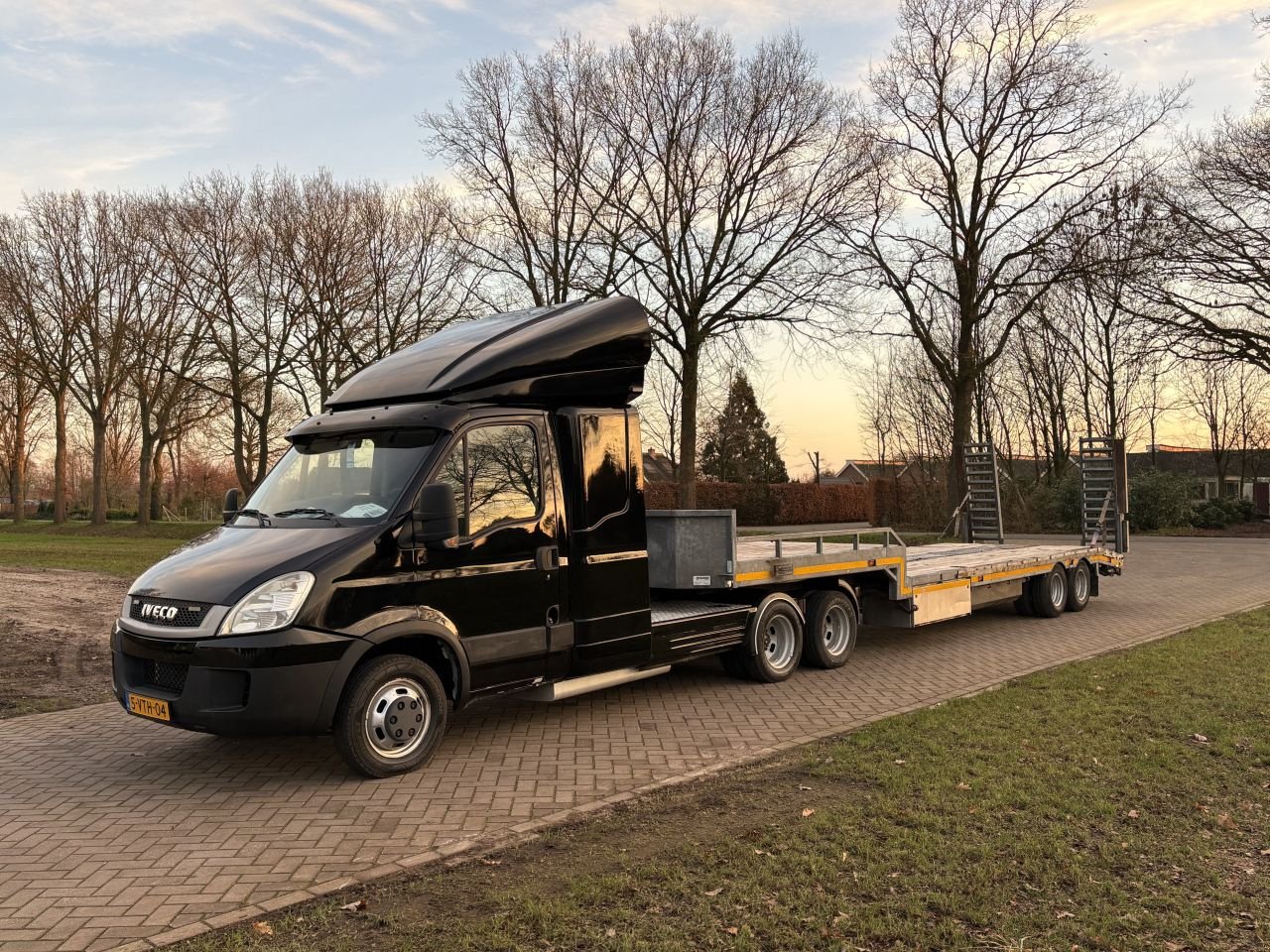 PKW-Anhänger za tip Sonstige be trekker Iveco Daily 50C17 - oplegger Jeeb-as semi diepl, Gebrauchtmaschine u Putten (Slika 1)