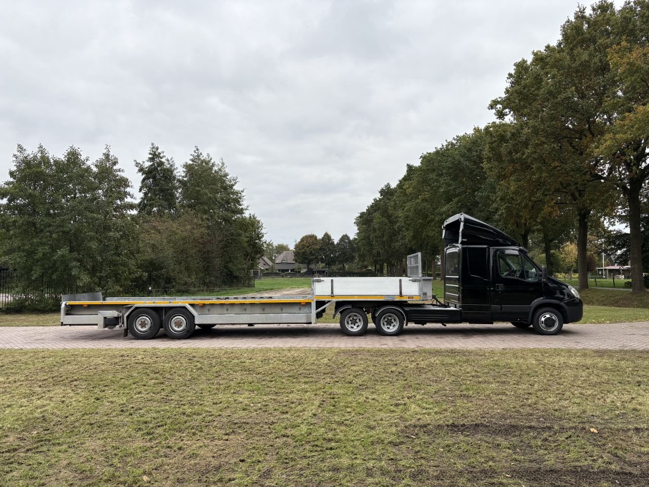 PKW-Anhänger Türe ait Sonstige be trekker Iveco Daily 50C17 - semi kuip met knikvloer, Gebrauchtmaschine içinde Putten (resim 3)