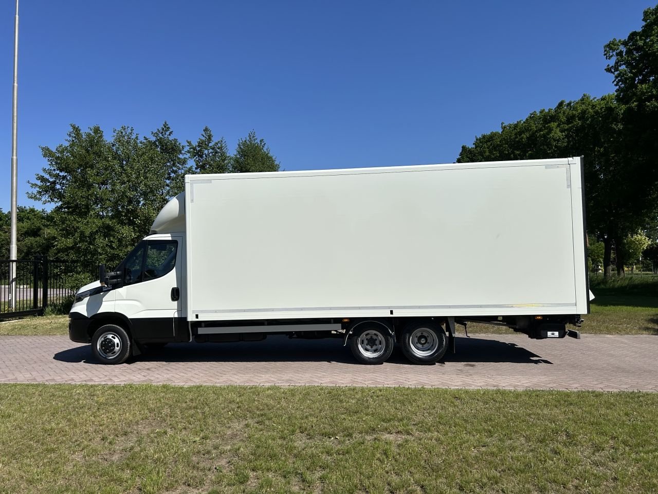 PKW-Anhänger Türe ait Sonstige be trekker Iveco Daily 50C21 Clixtar met laadklep 1000 kg (15, Gebrauchtmaschine içinde Putten (resim 3)