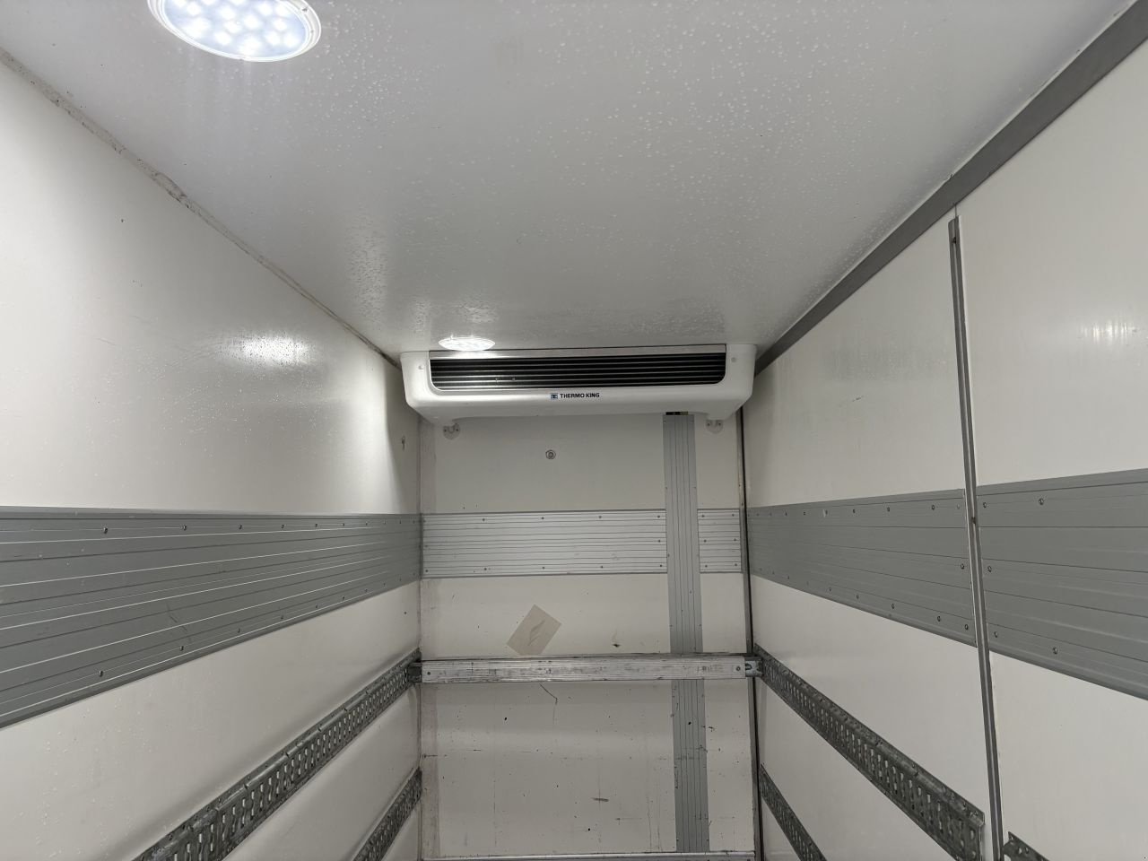 PKW-Anhänger des Typs Sonstige be trekker MERCEDES-BENZ SPRINTE 519 Clixtar koel-vries EURO 6, Gebrauchtmaschine in Putten (Bild 10)