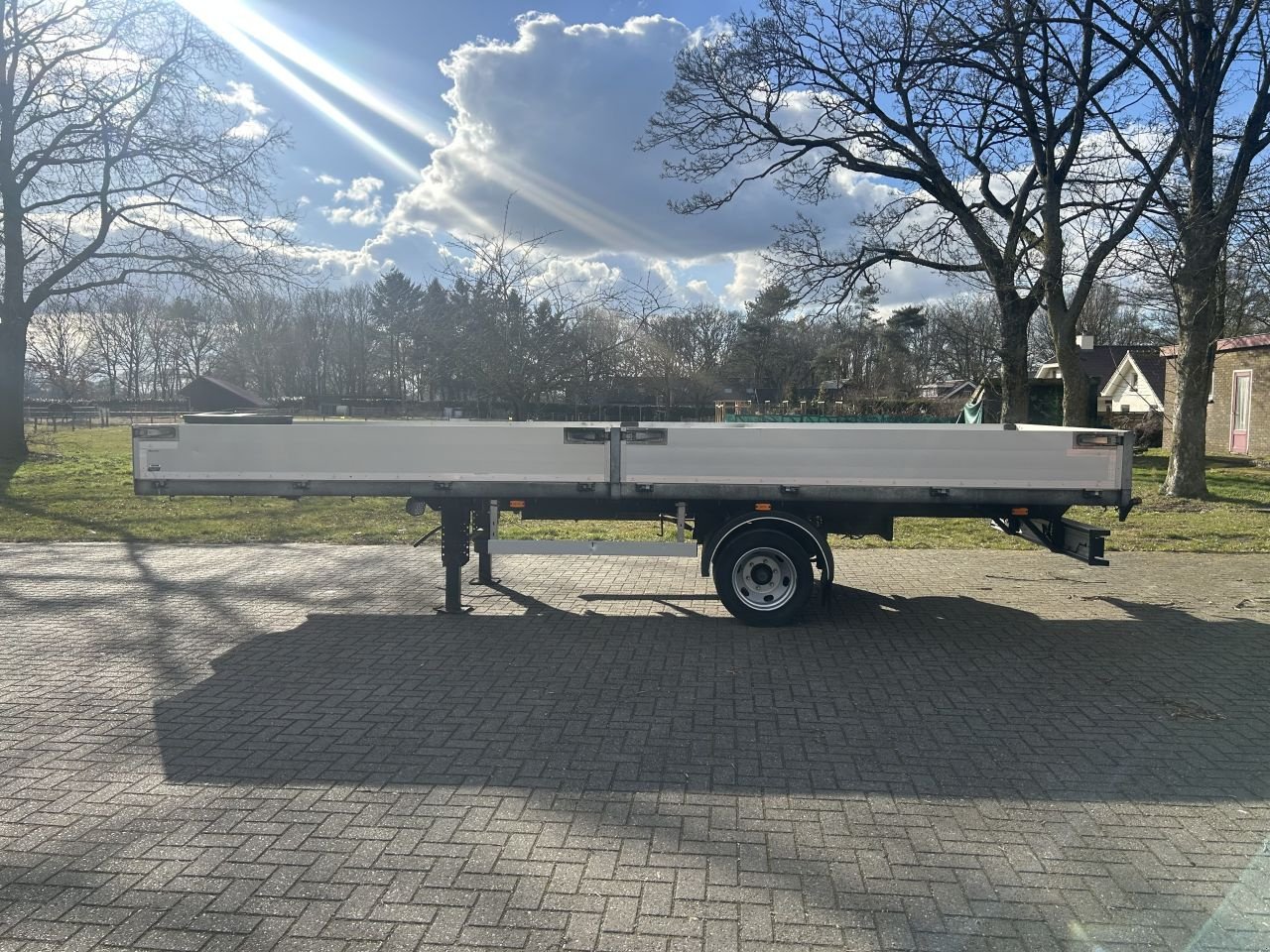 PKW-Anhänger Türe ait Sonstige Bunk 7 TON BE oplegger vlakke met luiken, Gebrauchtmaschine içinde Putten (resim 2)