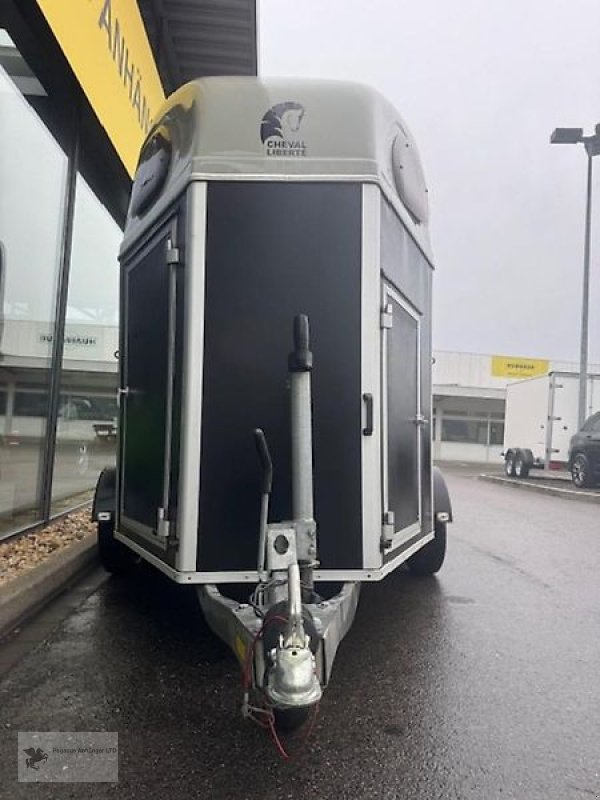 PKW-Anhänger des Typs Sonstige Cheval Liberte Gold First 2-Pferdeanhänger Aluboden 2t DS-Klappe, Gebrauchtmaschine in Gevelsberg (Bild 2)