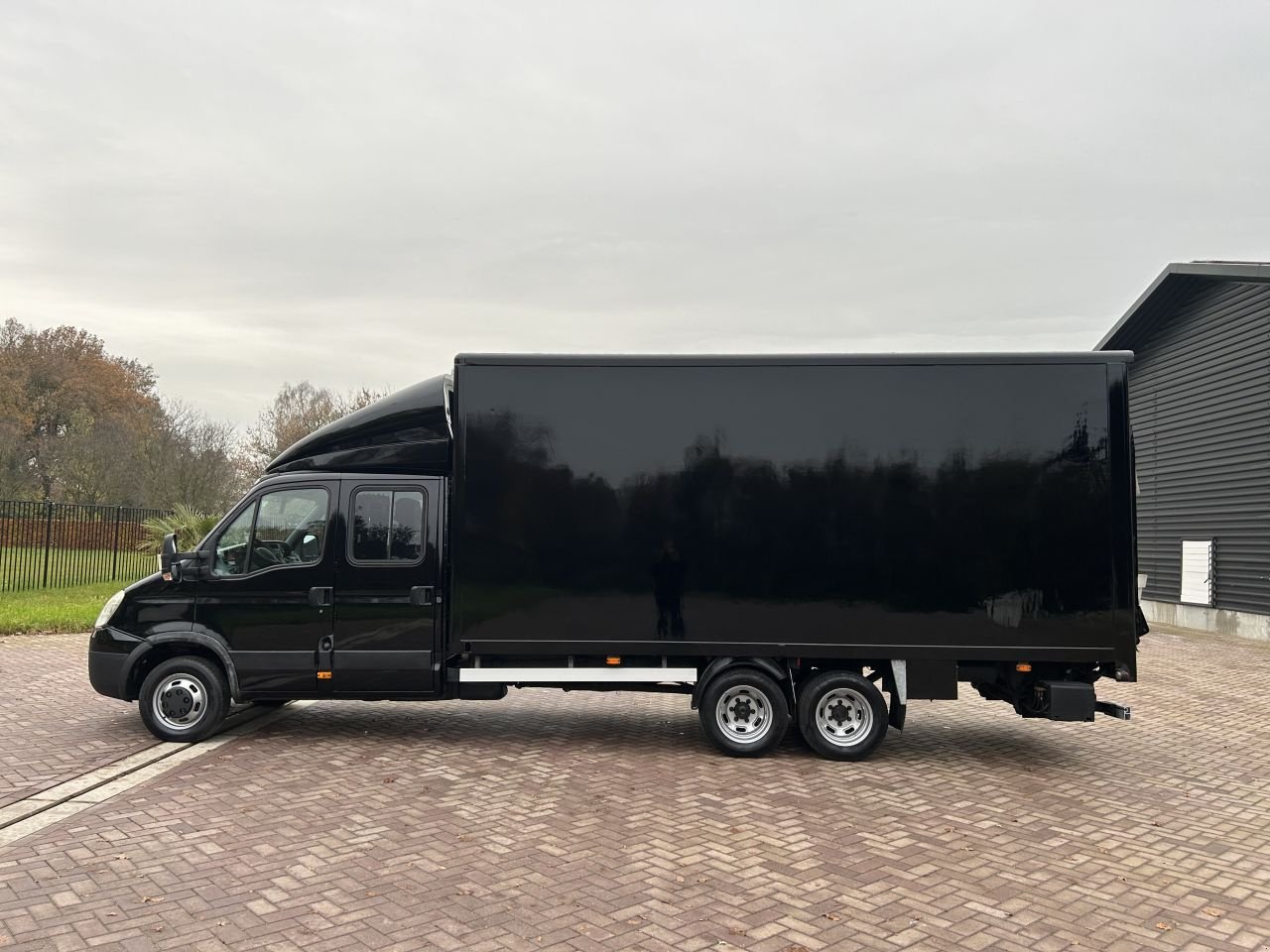 PKW-Anhänger tipa Sonstige dubbele cabine clixtar Iveco 40C18 met laadklep 750 kg, Gebrauchtmaschine u Putten (Slika 3)