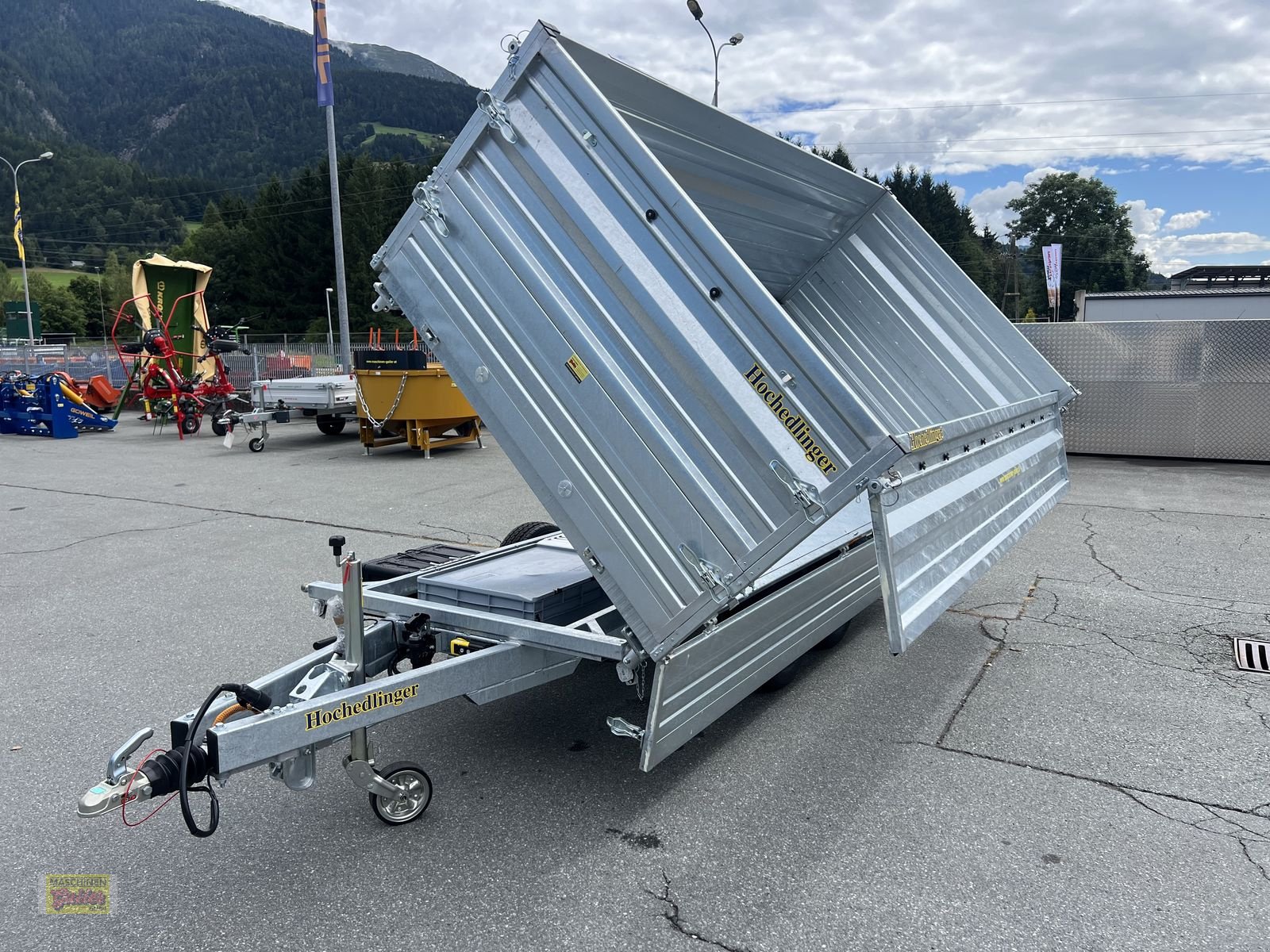 PKW-Anhänger типа Sonstige Hochedlinger-Dreiseitenkipper TH-3SKE 35 37 17, Neumaschine в Kötschach (Фотография 3)