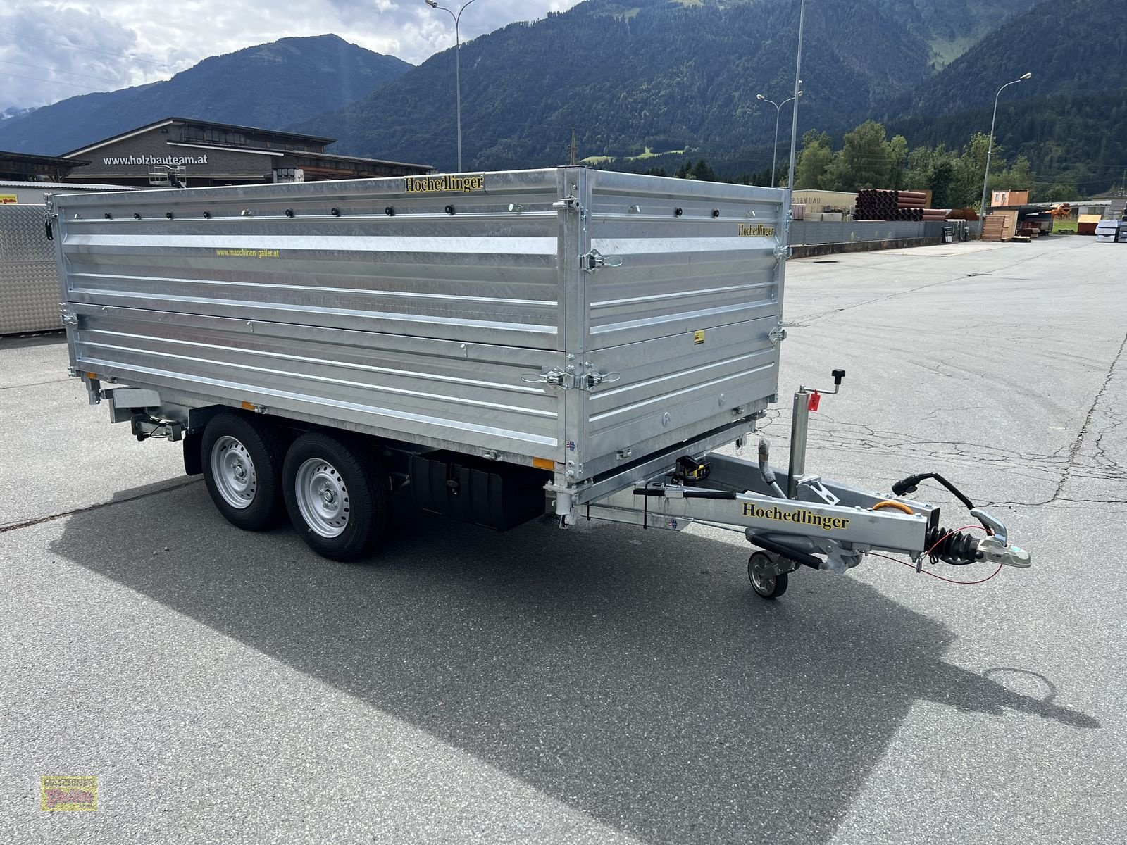 PKW-Anhänger типа Sonstige Hochedlinger-Dreiseitenkipper TH-3SKE 35 37 17, Neumaschine в Kötschach (Фотография 21)