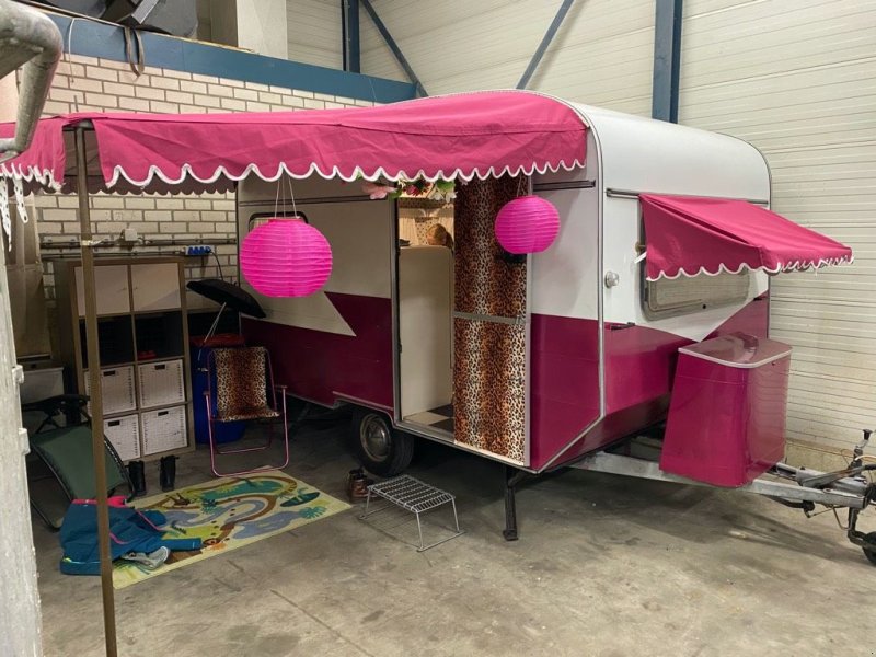 PKW-Anhänger tip Sonstige Knaus Foodtruck / Festival Caravan, Gebrauchtmaschine in Heijen (Poză 1)