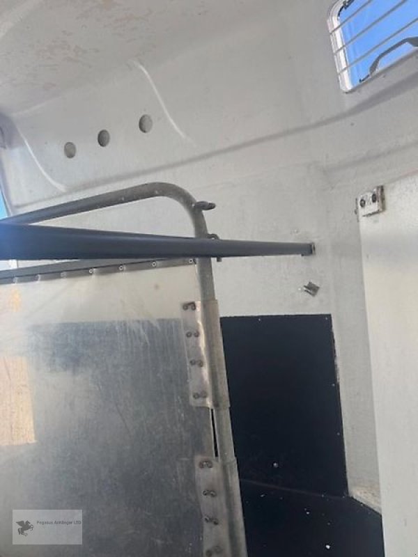 PKW-Anhänger типа Sonstige Köper 2 Pferdeanhänger Vollpoly 2t Sattelkammer, Gebrauchtmaschine в Gevelsberg (Фотография 6)