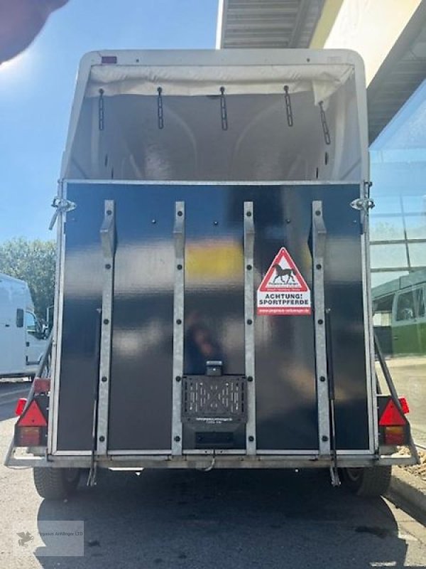 PKW-Anhänger типа Sonstige Köper 2 Pferdeanhänger Vollpoly 2t Sattelkammer, Gebrauchtmaschine в Gevelsberg (Фотография 3)