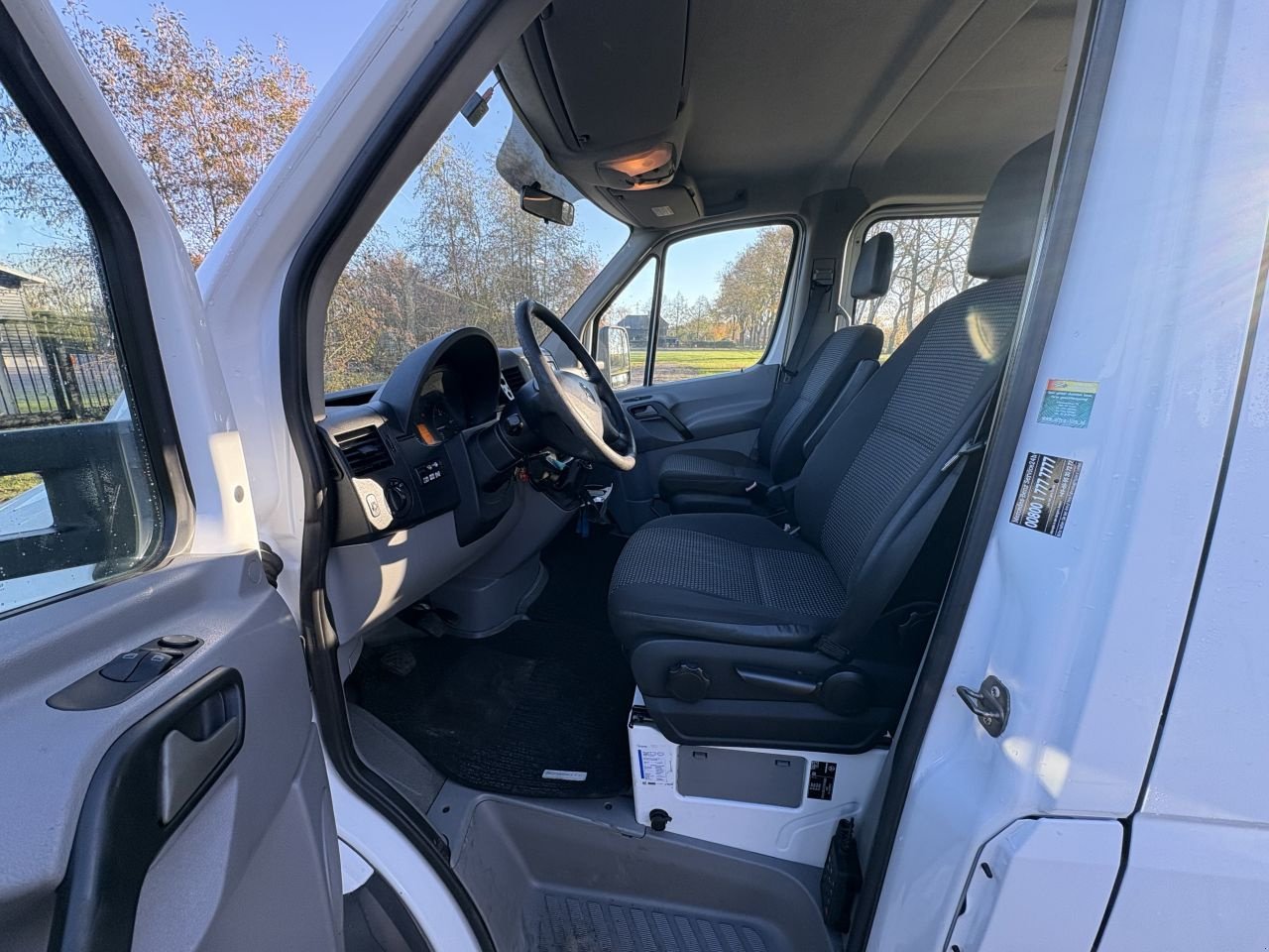 PKW-Anhänger des Typs Sonstige Mercedes Sprinter 518 8.7 ton BE trekker met dubbele cabine, Gebrauchtmaschine in Putten (Bild 7)
