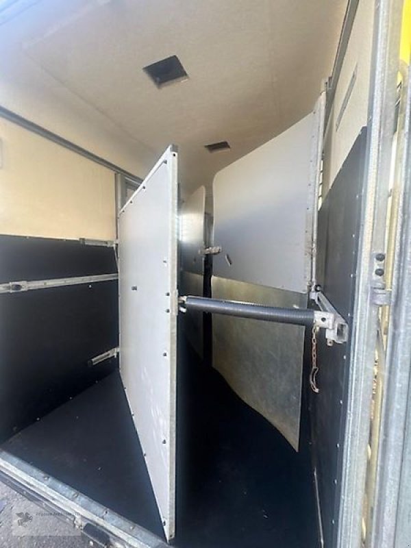 PKW-Anhänger des Typs Sonstige Oblic +3 Pferdeanhänger Frontausstieg Vollpoly 3,5t, Gebrauchtmaschine in Gevelsberg (Bild 4)