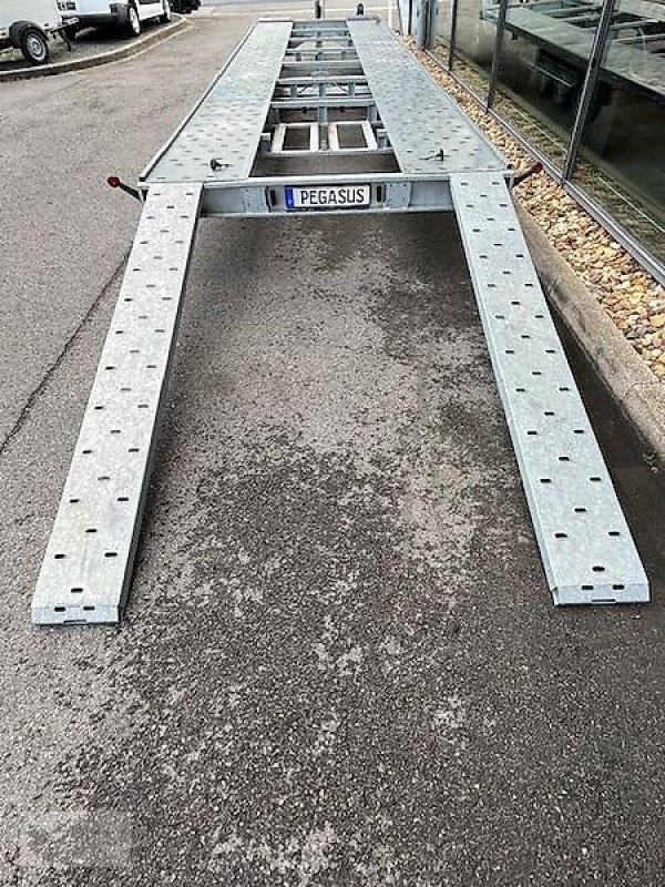 PKW-Anhänger Türe ait Sonstige Temared Autotransporter 8m 3-Achser, Gebrauchtmaschine içinde Gevelsberg (resim 5)