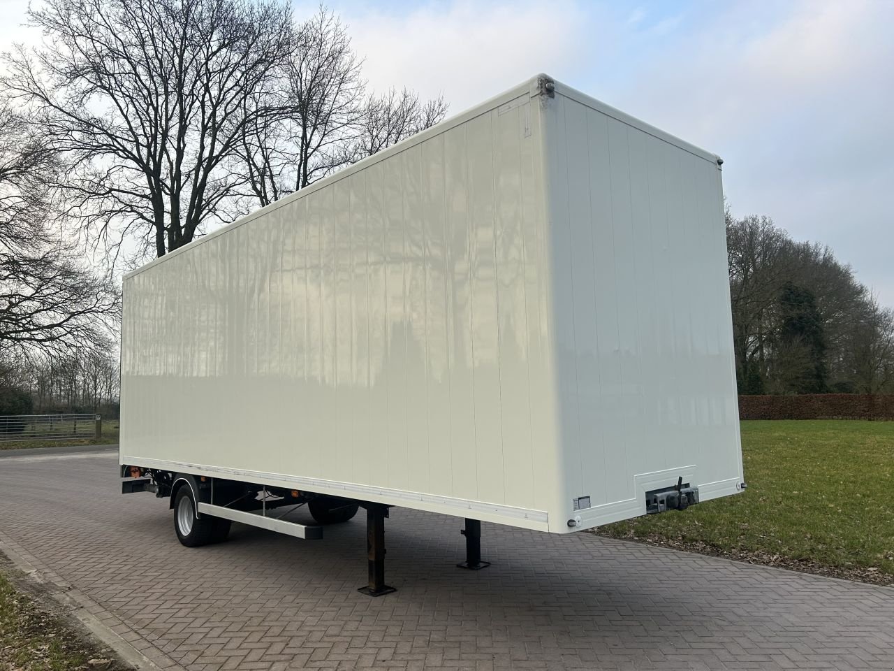 PKW-Anhänger typu Sonstige Veldhuizen Be oplegger 5 ton met laadklep 750 kg 2017, Gebrauchtmaschine v Putten (Obrázek 2)