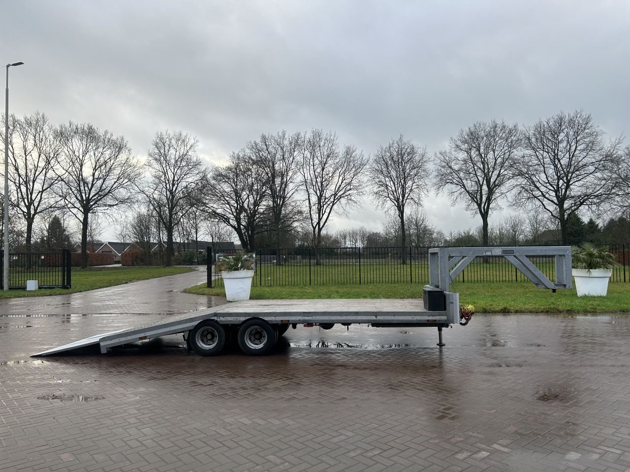 PKW-Anhänger Türe ait Sonstige voor Pick Up trekker met voor Pick Up trekker met schotel be oplegger KUIPER knik, Gebrauchtmaschine içinde Putten (resim 3)