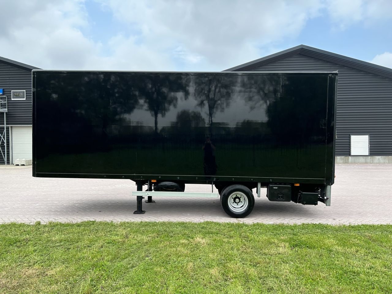 PKW-Anhänger des Typs Sonstige Wij zoeken BE trekker Iveco Wij zoeken BE trekker Iveco Kuiper mercedes veldhuizen, Gebrauchtmaschine in Putten (Bild 7)