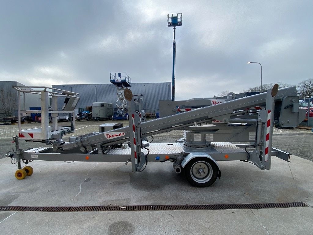 PKW-Anhänger Türe ait Thomas 210NWS, Aanhanger hoogwerker, 21 meter, Gebrauchtmaschine içinde Heijen (resim 4)