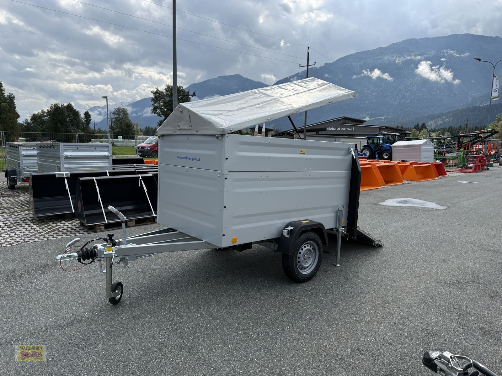 PKW-Anhänger Türe ait TPV KT EB2/3 Plus Kleinviehanhänger, Neumaschine içinde Kötschach (resim 6)