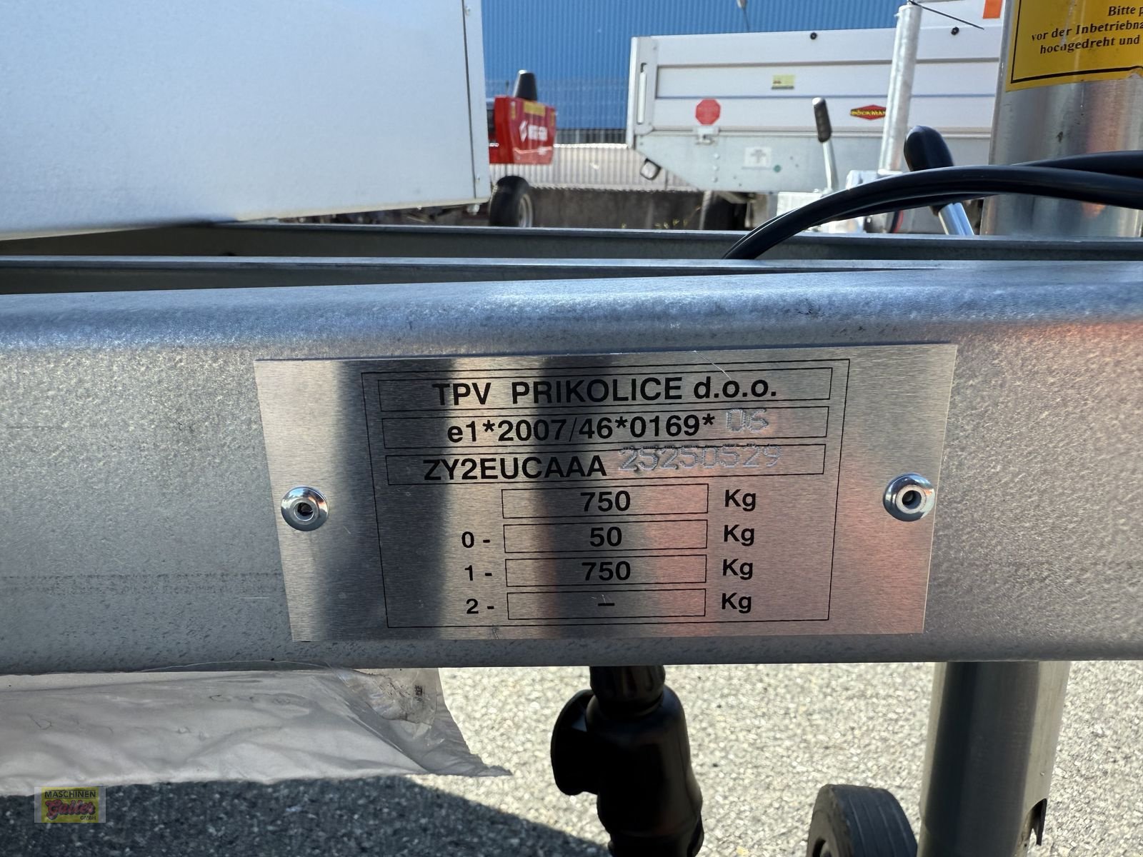 PKW-Anhänger Türe ait TPV KT Eu2/3 Plus Kleinviehanhänger, 750 kg, Neumaschine içinde Kötschach (resim 10)