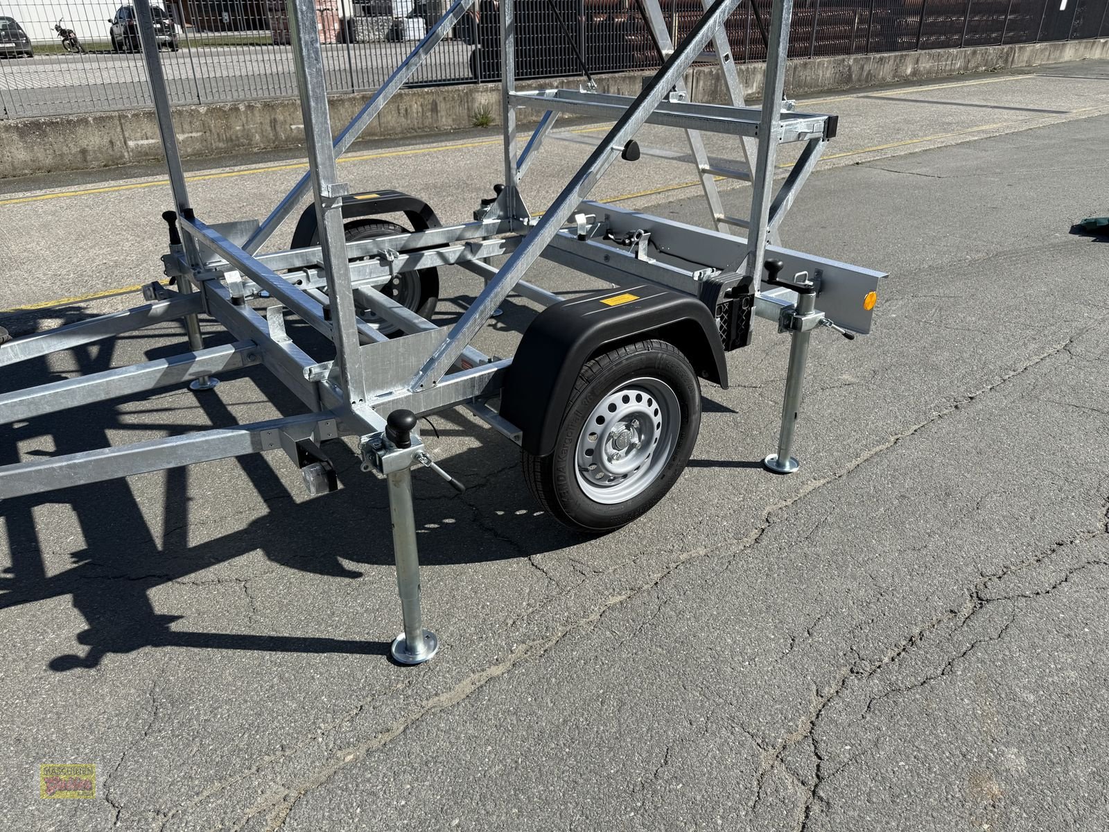 PKW-Anhänger Türe ait TPV Mobile Jagdkanzel, Neumaschine içinde Kötschach (resim 15)