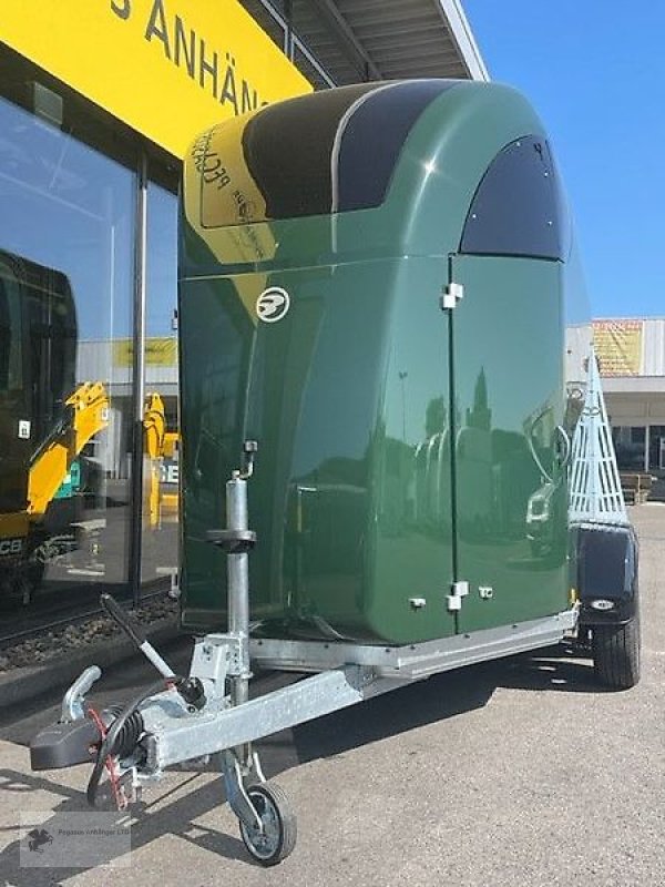 PKW-Anhänger of the type Trailer Engineering Careliner M 2-Pferdeanhänger SK Vorführfahrzeug, Gebrauchtmaschine in Gevelsberg (Picture 1)