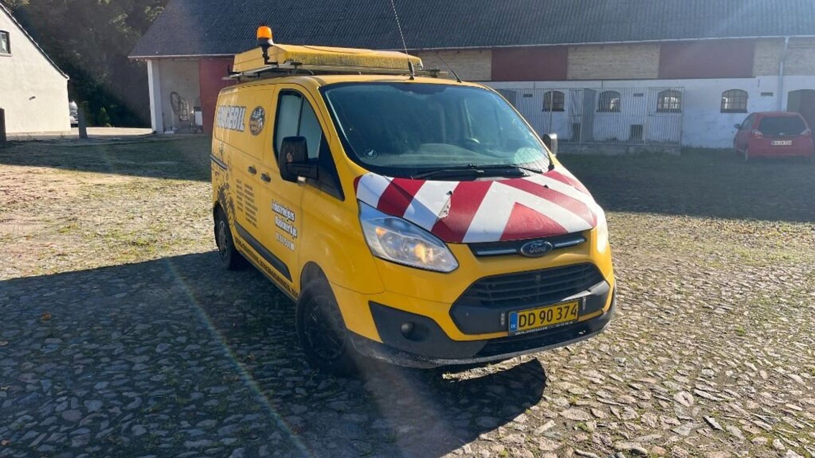 PKW/LKW Türe ait Ford Transit Custom  2.2 TDCi (125 HK) 270S Van Forhjulstræk Manuel, Gebrauchtmaschine içinde Rødovre (resim 3)