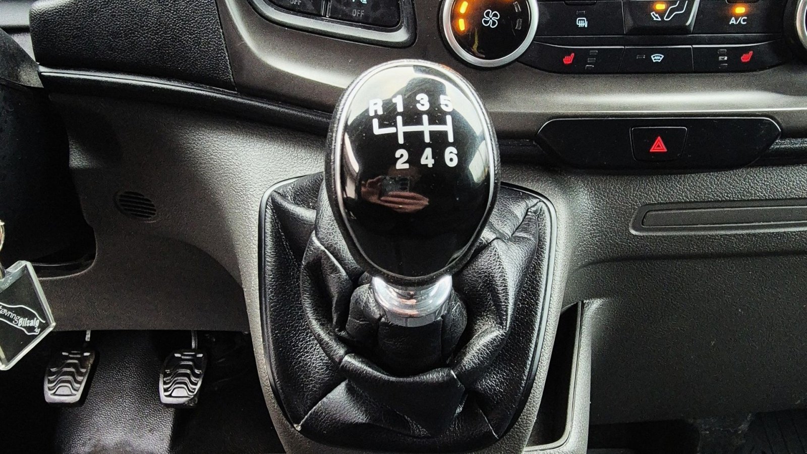 PKW/LKW za tip Ford Transit Custom / nysynet og nyserviceret / træk / 2.0 TDCI 130 hestekræfter, Gebrauchtmaschine u Arden (Slika 22)