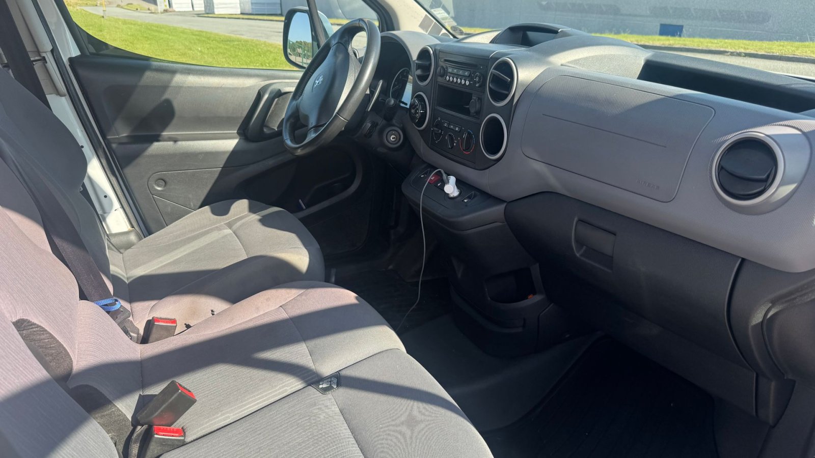 PKW/LKW des Typs Peugeot Partner Van 1.6 automatgear Diesel, Gebrauchtmaschine in Ringe (Bild 11)