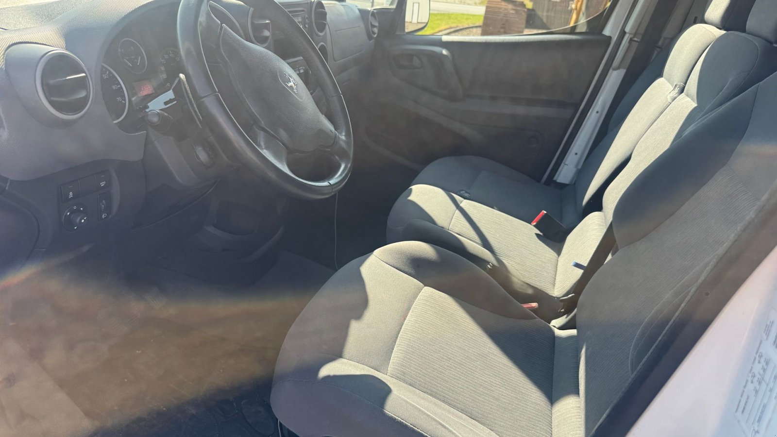 PKW/LKW des Typs Peugeot Partner Van 1.6 automatgear Diesel, Gebrauchtmaschine in Ringe (Bild 10)