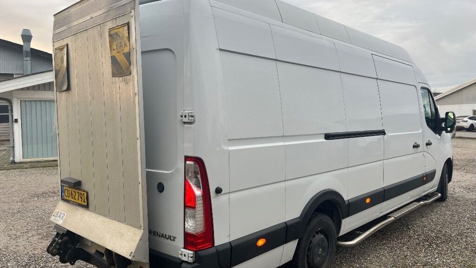 PKW/LKW za tip Renault Master  2.3 Varevogn med indretning og BÄR læsserampe, Gebrauchtmaschine u Rødovre (Slika 2)