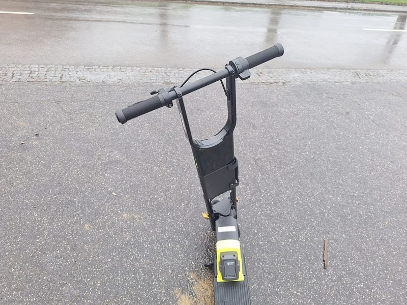 PKW/LKW des Typs Sonstige Husqvarna SKUTTA, Neumaschine in St. Marienkirchen (Bild 7)