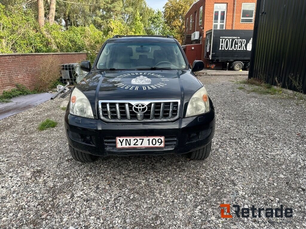 PKW/LKW typu Toyota LANDCRUISER 3,0 D-4D MPV AUT CAMP, Gebrauchtmaschine v Rødovre (Obrázek 2)